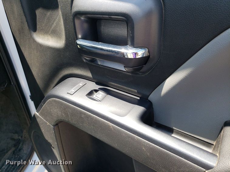 image for item DO2929 2019  Chevrolet Silverado 1500  Double Cab pickup truck