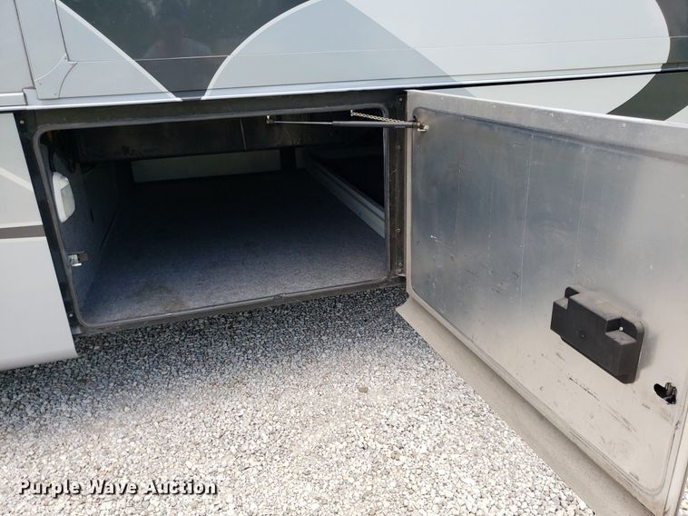 image for item DO2947 2009 Tiffin Motor Homes Allegra Bus  RV