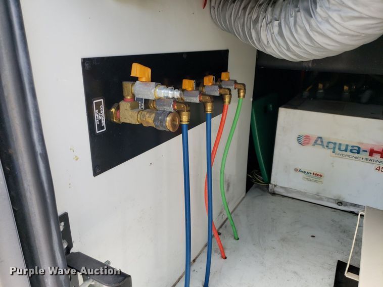 image for item DO2947 2009 Tiffin Motor Homes Allegra Bus  RV