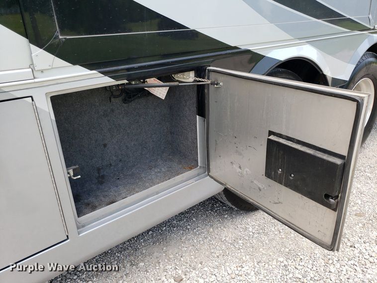 image for item DO2947 2009 Tiffin Motor Homes Allegra Bus  RV