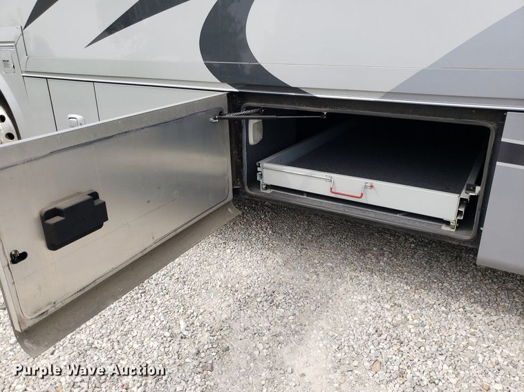 image for item DO2947 2009 Tiffin Motor Homes Allegra Bus  RV