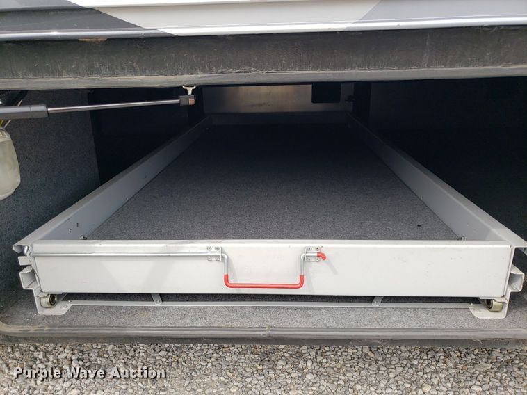 image for item DO2947 2009 Tiffin Motor Homes Allegra Bus  RV