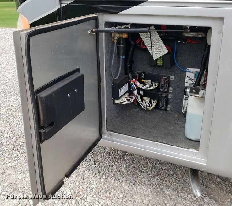 image for item DO2947 2009 Tiffin Motor Homes Allegra Bus  RV