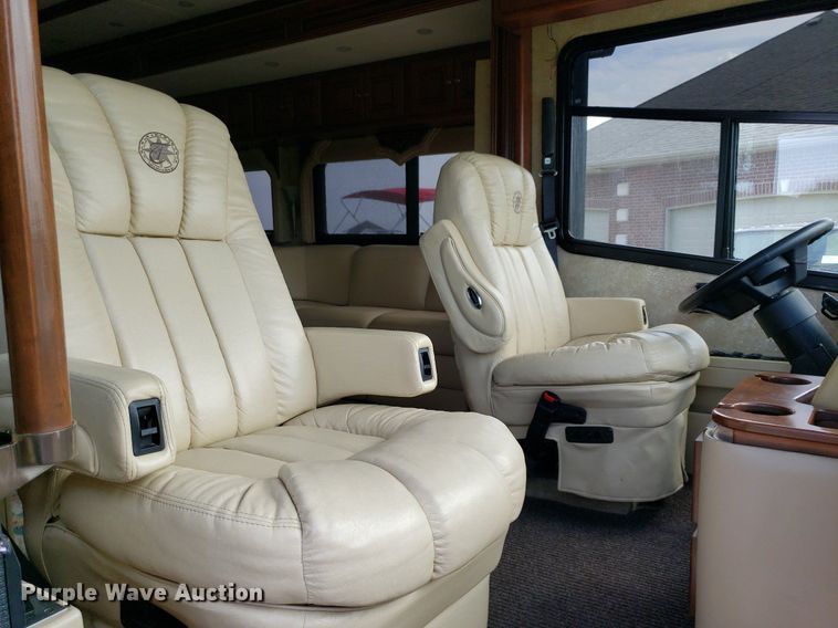 image for item DO2947 2009 Tiffin Motor Homes Allegra Bus  RV