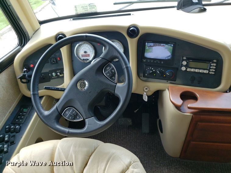 image for item DO2947 2009 Tiffin Motor Homes Allegra Bus  RV