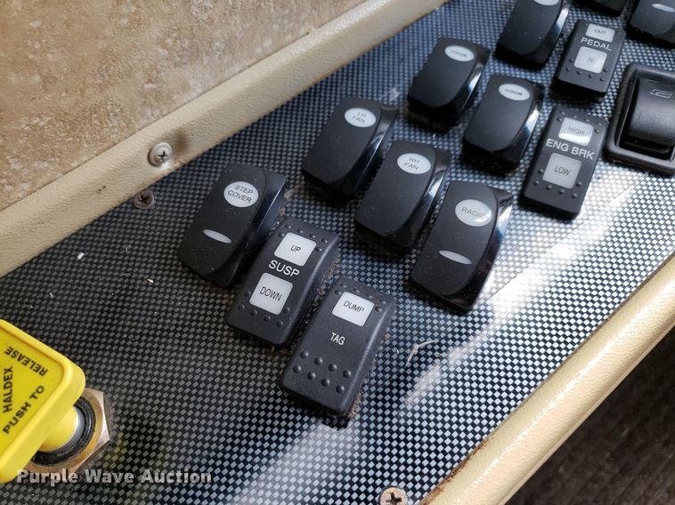 image for item DO2947 2009 Tiffin Motor Homes Allegra Bus  RV