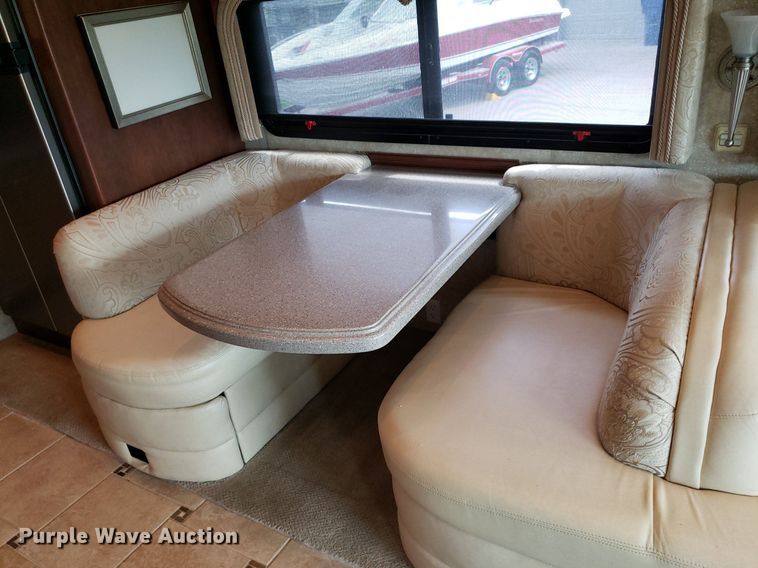 image for item DO2947 2009 Tiffin Motor Homes Allegra Bus  RV