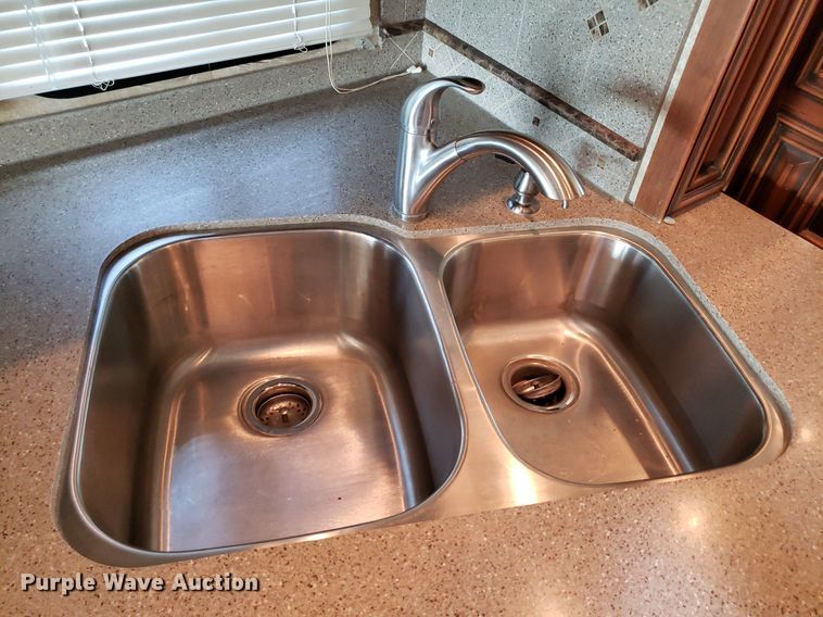 image for item DO2947 2009 Tiffin Motor Homes Allegra Bus  RV