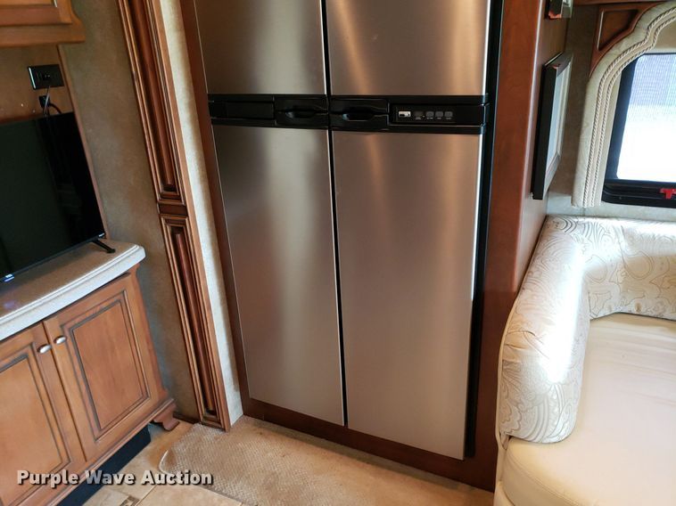 image for item DO2947 2009 Tiffin Motor Homes Allegra Bus  RV