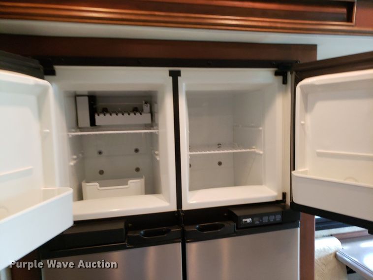 image for item DO2947 2009 Tiffin Motor Homes Allegra Bus  RV