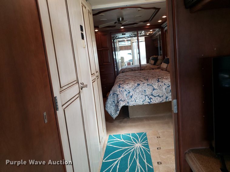 image for item DO2947 2009 Tiffin Motor Homes Allegra Bus  RV