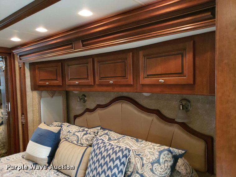 image for item DO2947 2009 Tiffin Motor Homes Allegra Bus  RV