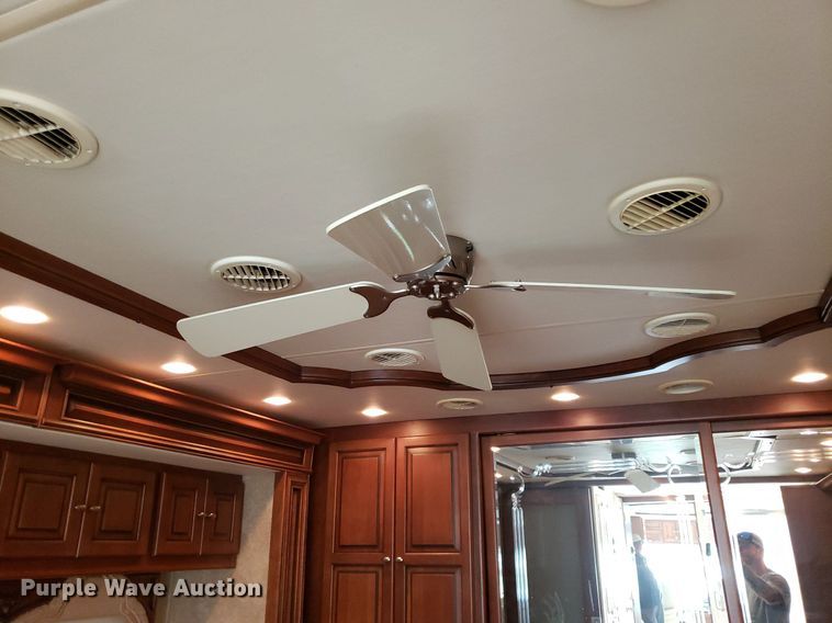 image for item DO2947 2009 Tiffin Motor Homes Allegra Bus  RV