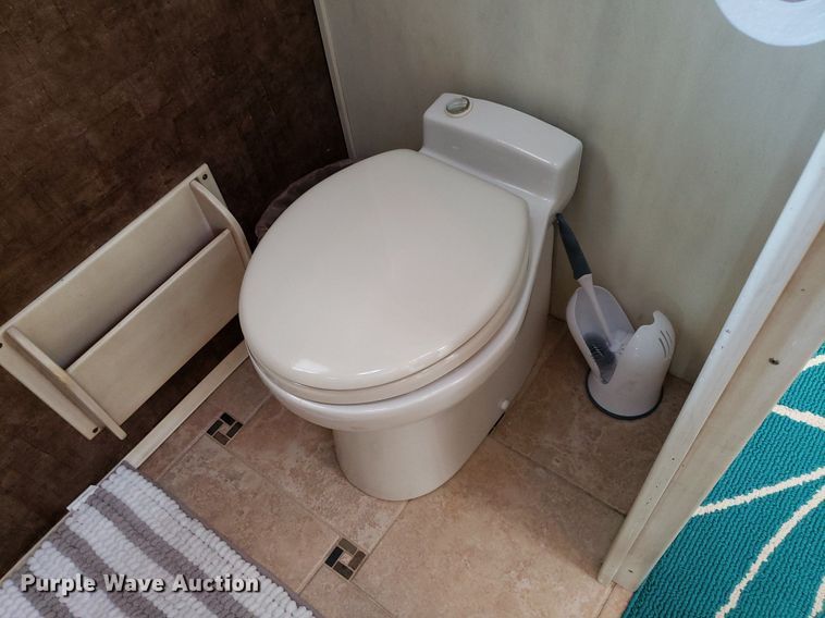 image for item DO2947 2009 Tiffin Motor Homes Allegra Bus  RV