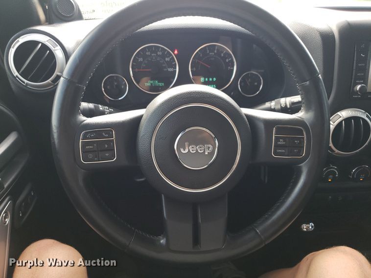 image for item DO2948 2014 Jeep Wrangler  SUV