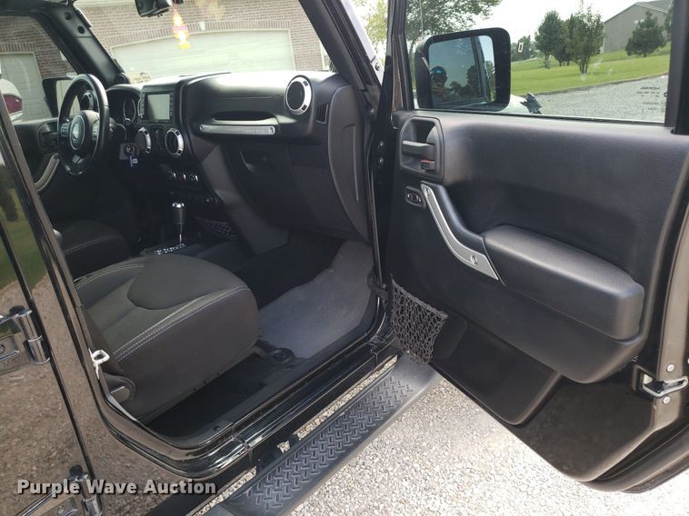 image for item DO2948 2014 Jeep Wrangler  SUV