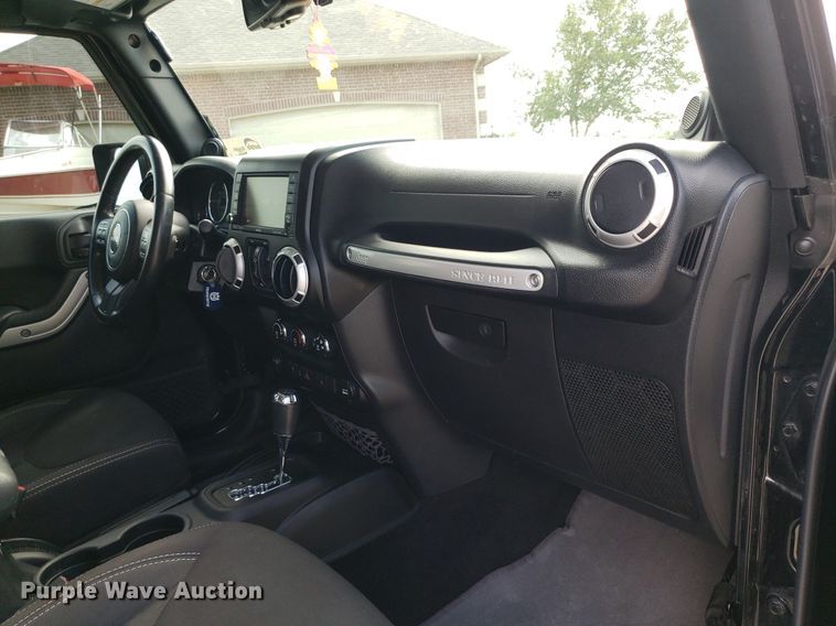 image for item DO2948 2014 Jeep Wrangler  SUV