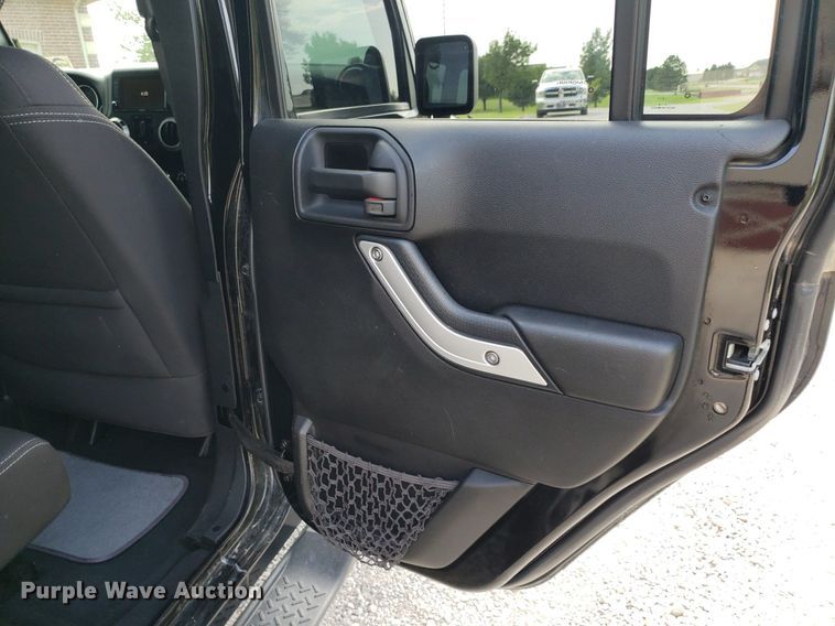 image for item DO2948 2014 Jeep Wrangler  SUV