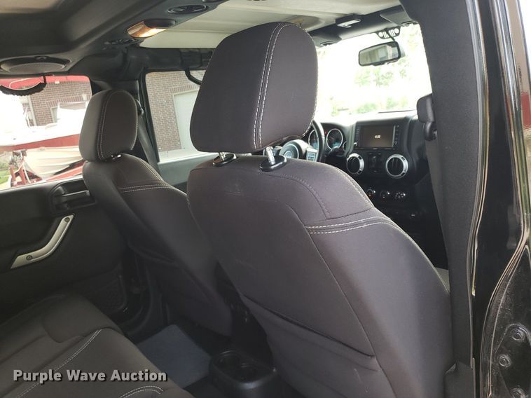 image for item DO2948 2014 Jeep Wrangler  SUV