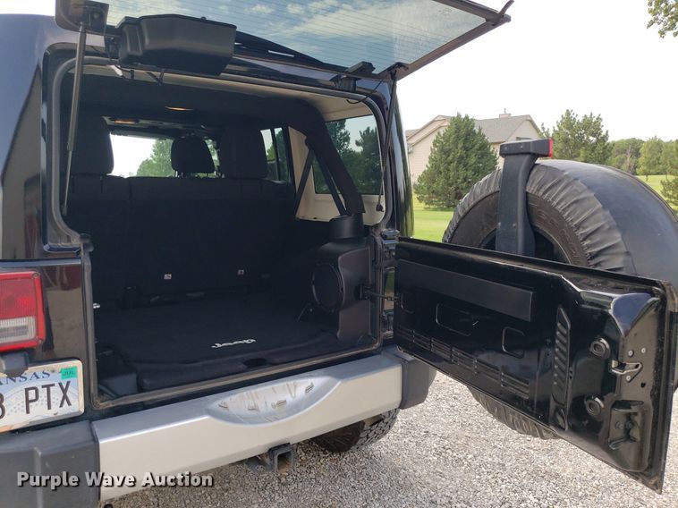 image for item DO2948 2014 Jeep Wrangler  SUV