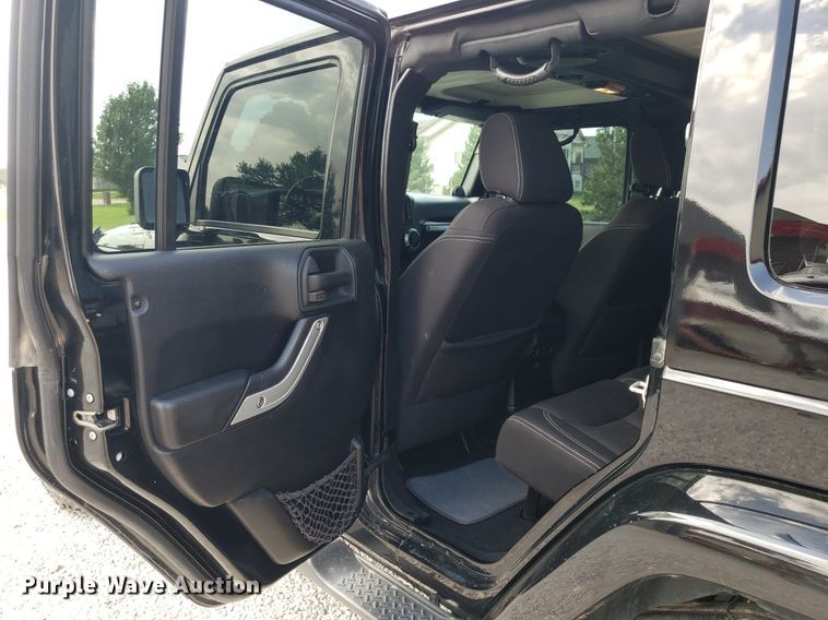 image for item DO2948 2014 Jeep Wrangler  SUV