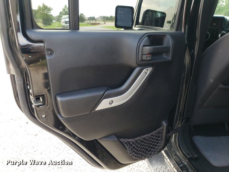 image for item DO2948 2014 Jeep Wrangler  SUV