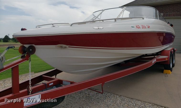 image for item DO2949 2002 Starcraft Stardeck 2410 Travis Edition  boat