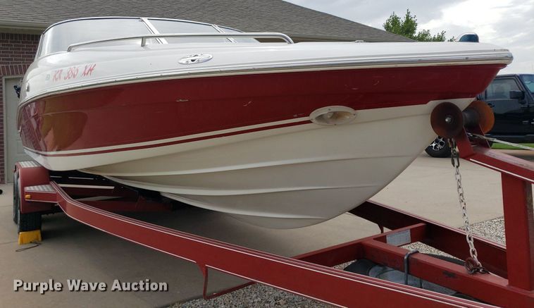 image for item DO2949 2002 Starcraft Stardeck 2410 Travis Edition  boat