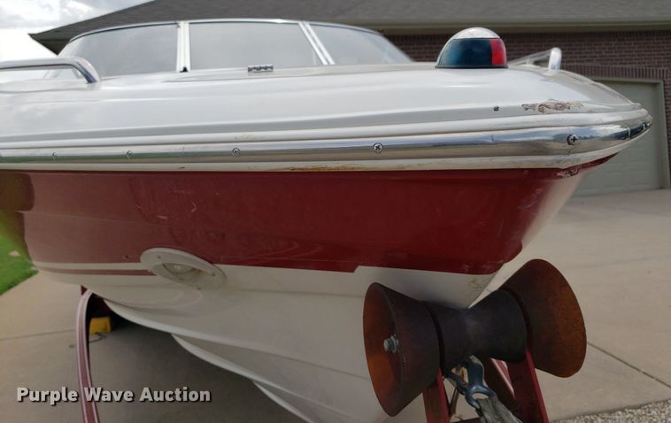 image for item DO2949 2002 Starcraft Stardeck 2410 Travis Edition  boat