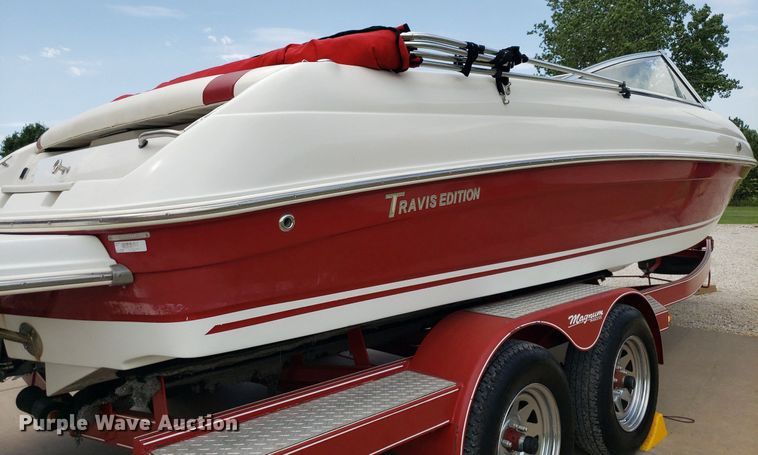 image for item DO2949 2002 Starcraft Stardeck 2410 Travis Edition  boat