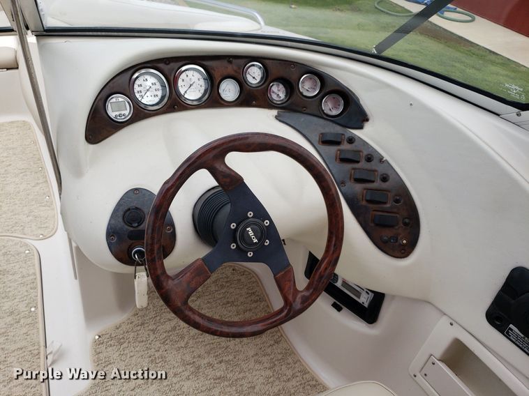 image for item DO2949 2002 Starcraft Stardeck 2410 Travis Edition  boat