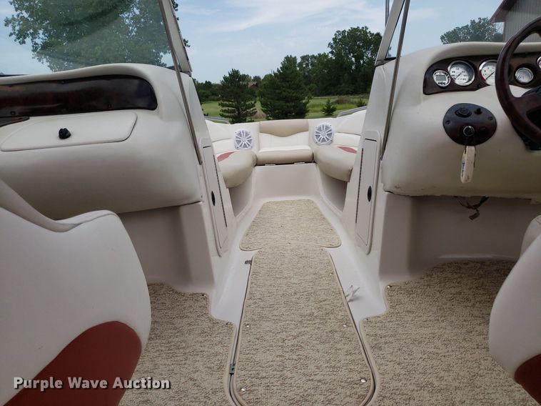 image for item DO2949 2002 Starcraft Stardeck 2410 Travis Edition  boat