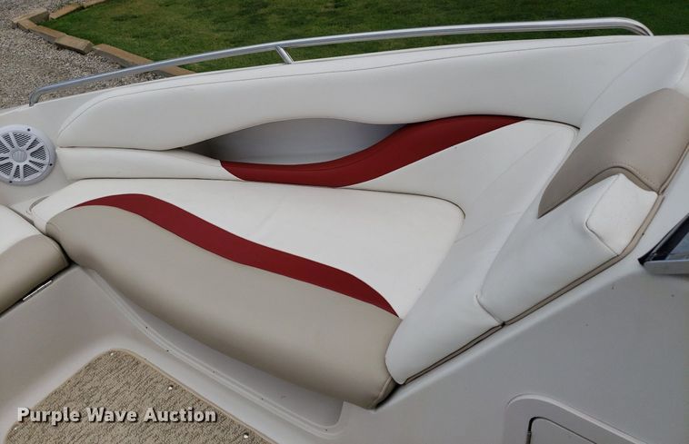 image for item DO2949 2002 Starcraft Stardeck 2410 Travis Edition  boat