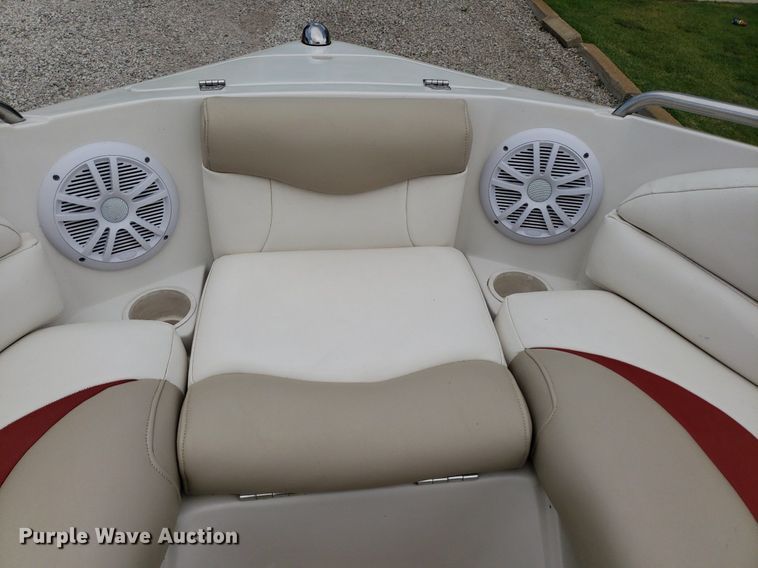 image for item DO2949 2002 Starcraft Stardeck 2410 Travis Edition  boat