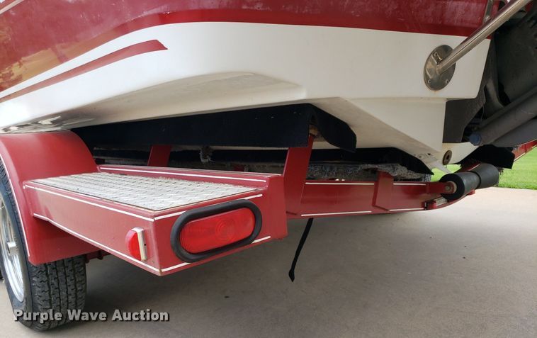 image for item DO2949 2002 Starcraft Stardeck 2410 Travis Edition  boat