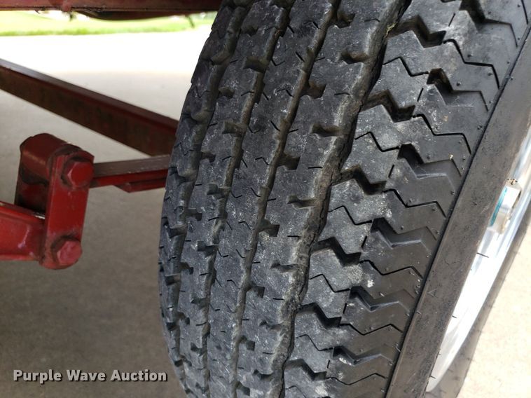 image for item DO2949 2002 Starcraft Stardeck 2410 Travis Edition  boat