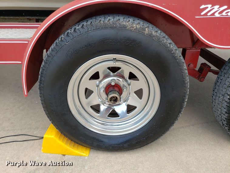 image for item DO2949 2002 Starcraft Stardeck 2410 Travis Edition  boat