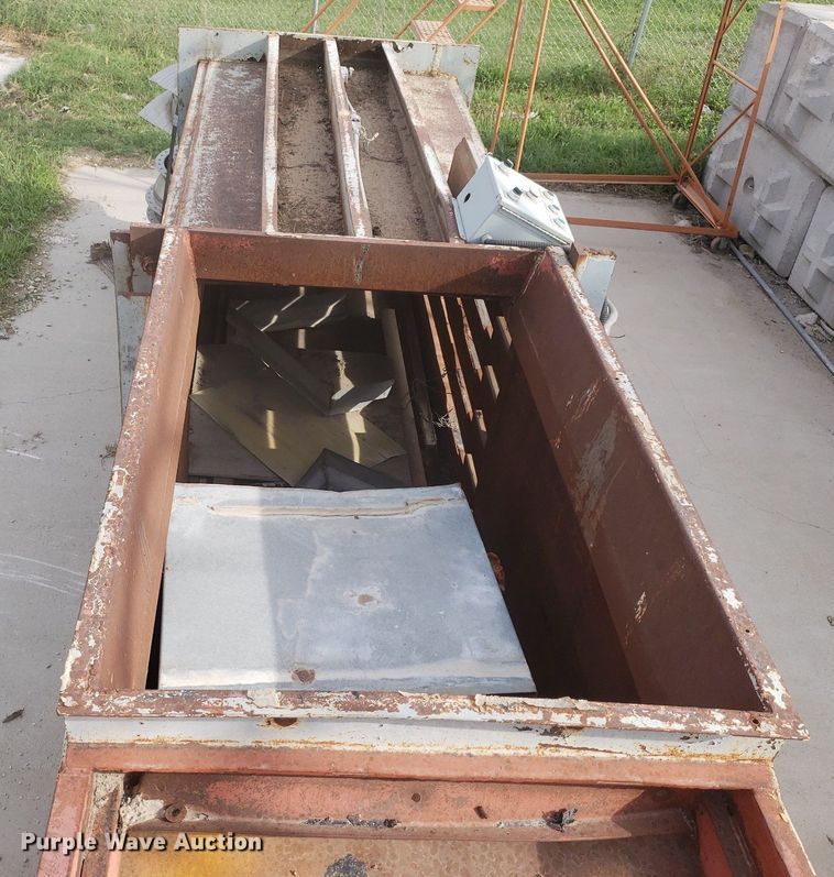 image for item DO2956 Continental Hydraulics PolyPac System Center  refuse compactor