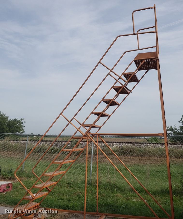 image for item DO2957 Warehouse ladder