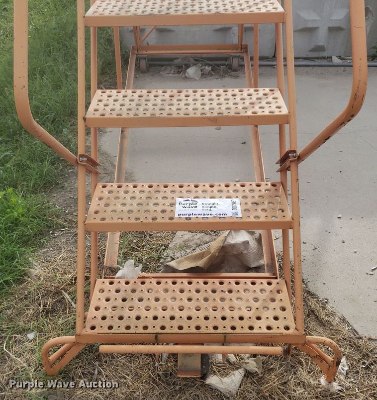 image for item DO2957 Warehouse ladder