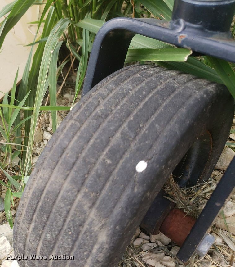 image for item DO2958 Land Pride FDR1672  finish mower