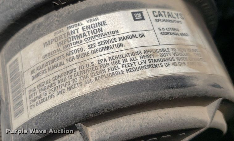 image for item DO3028 2004 GMC Savana  box truck