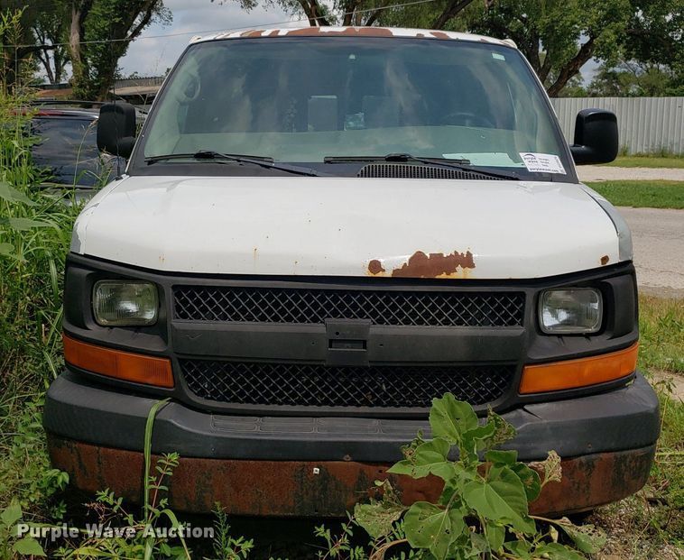 image for item DO3029 2007 Chevrolet Express 2500  van