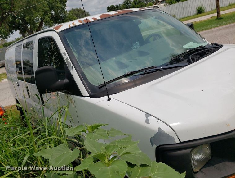 image for item DO3029 2007 Chevrolet Express 2500  van