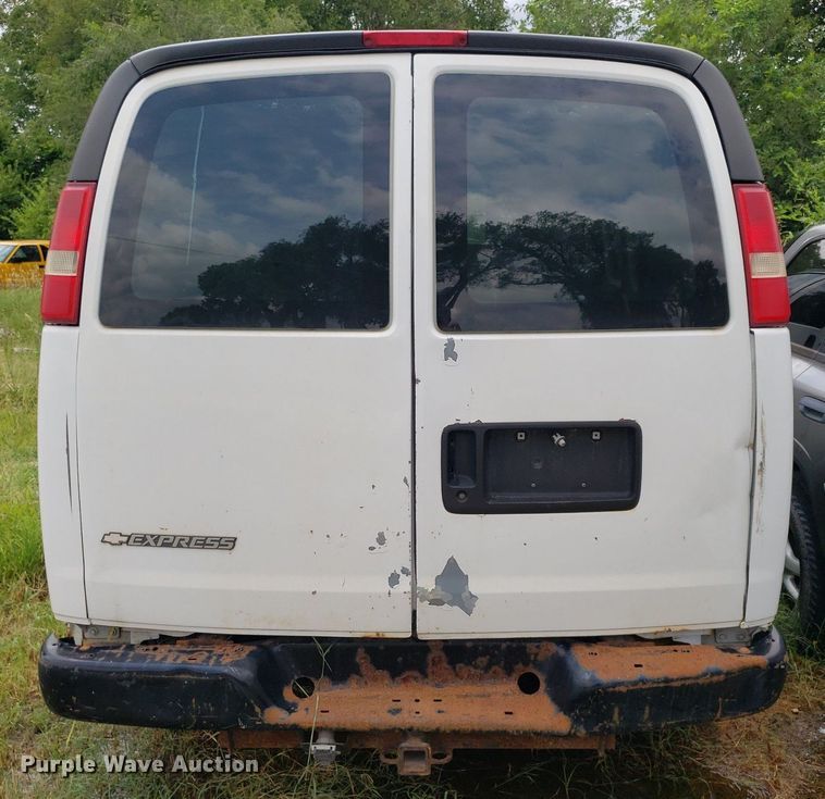 image for item DO3029 2007 Chevrolet Express 2500  van