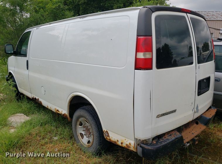 image for item DO3029 2007 Chevrolet Express 2500  van