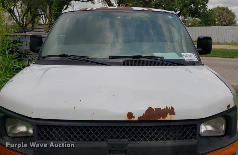 image for item DO3029 2007 Chevrolet Express 2500  van