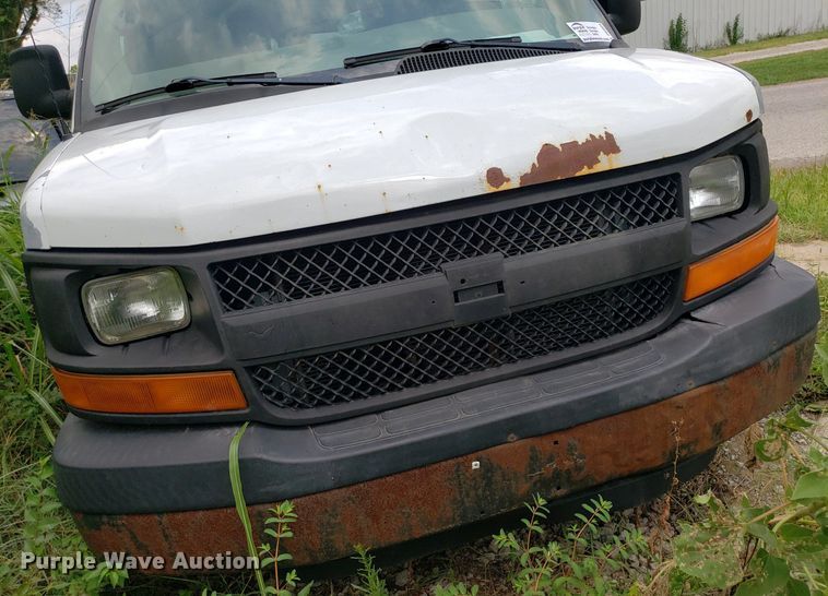 image for item DO3029 2007 Chevrolet Express 2500  van
