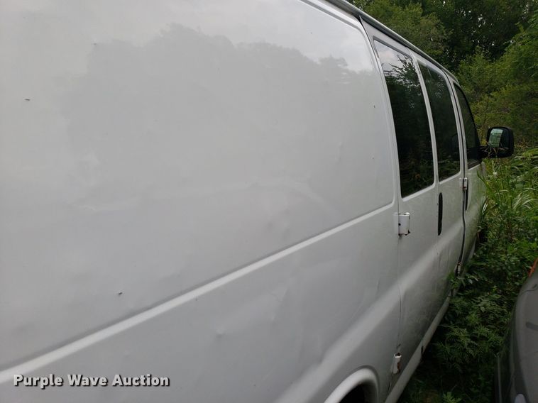 image for item DO3029 2007 Chevrolet Express 2500  van