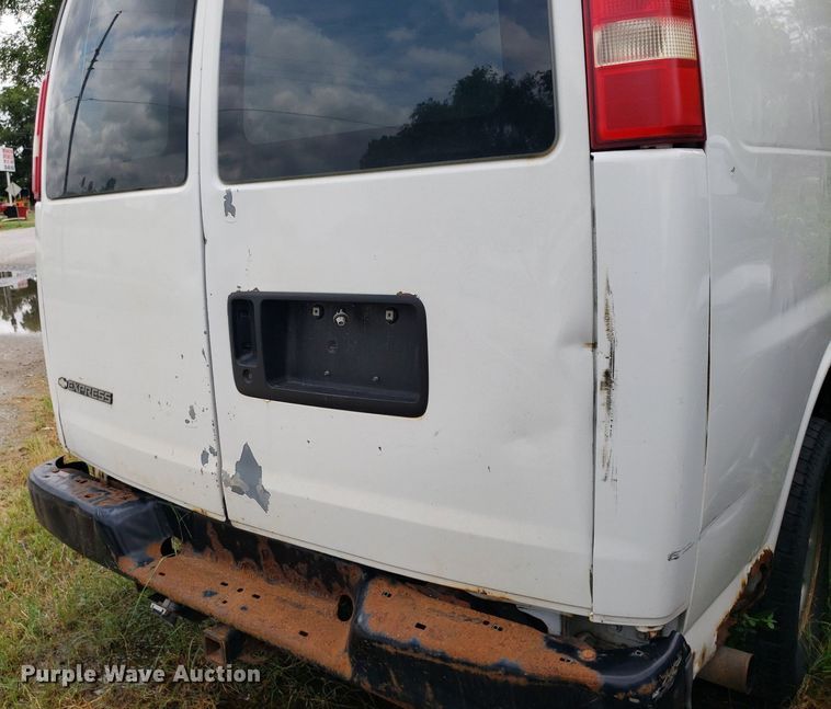 image for item DO3029 2007 Chevrolet Express 2500  van
